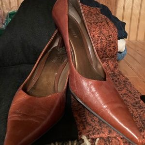 9 West size 8 pumps
